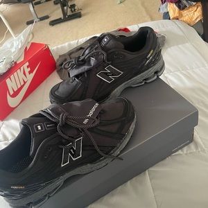 Black new balances